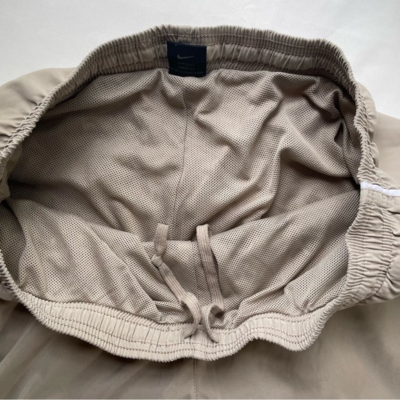 Nike Men’s Vintage Track Pants XL Tan Beige with Side Stripes - Picture 7 of 9